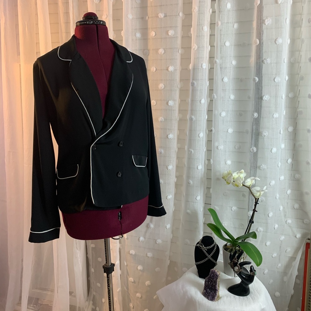 Loosely fitted blouse